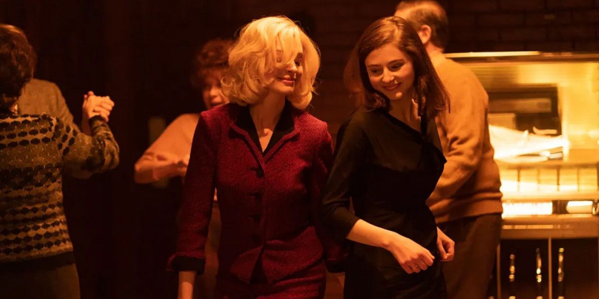 Anne Hathaway & Thomasin McKenzie Film Defies Expectations