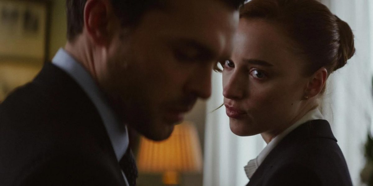 Phoebe Dynevor & Alden Ehrenreich Go for the Jugular