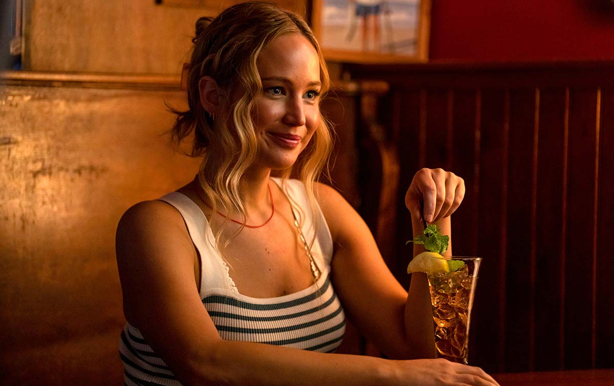 Jennifer Lawrence’s Raunchy, Cringey Comedy Wastes A Talented Cast