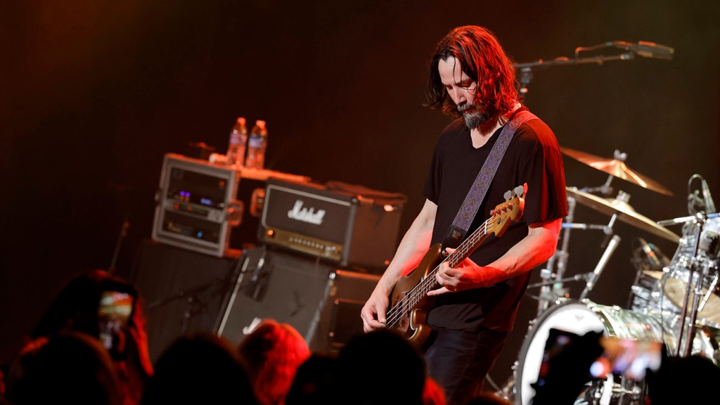 Keanu Reeves Reunites With Band Dogstar for Headlining L.A. Show – The Hollywood Reporter