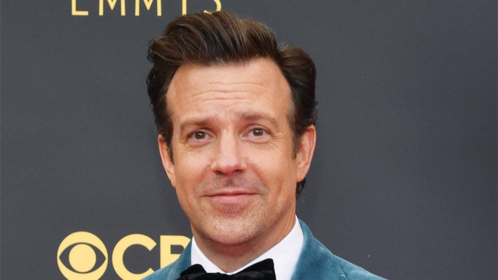 Jason Sudeikis Thanked Taylor Swift for Touring in Kansas City – The Hollywood Reporter