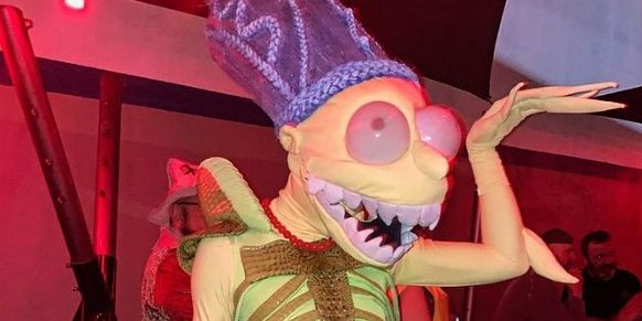 Marge Simpson Crosses Over With Alien Xenomorph In Freaky Cosplay