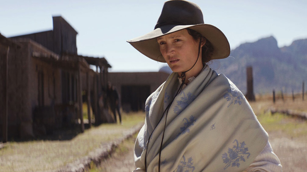 ‘The Dead Don’t Hurt’ Film Review- A Lyrical and Emotional Western Piece