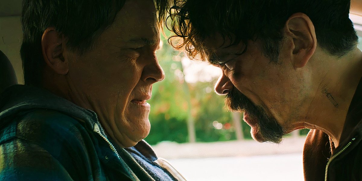 Josh Brolin & Peter Dinklage’s Inferior Twins Riff Is Frustratingly Dull